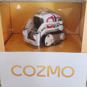 🤖 Anki Cozmo Robot – Discontinued – Like New, Complete Set